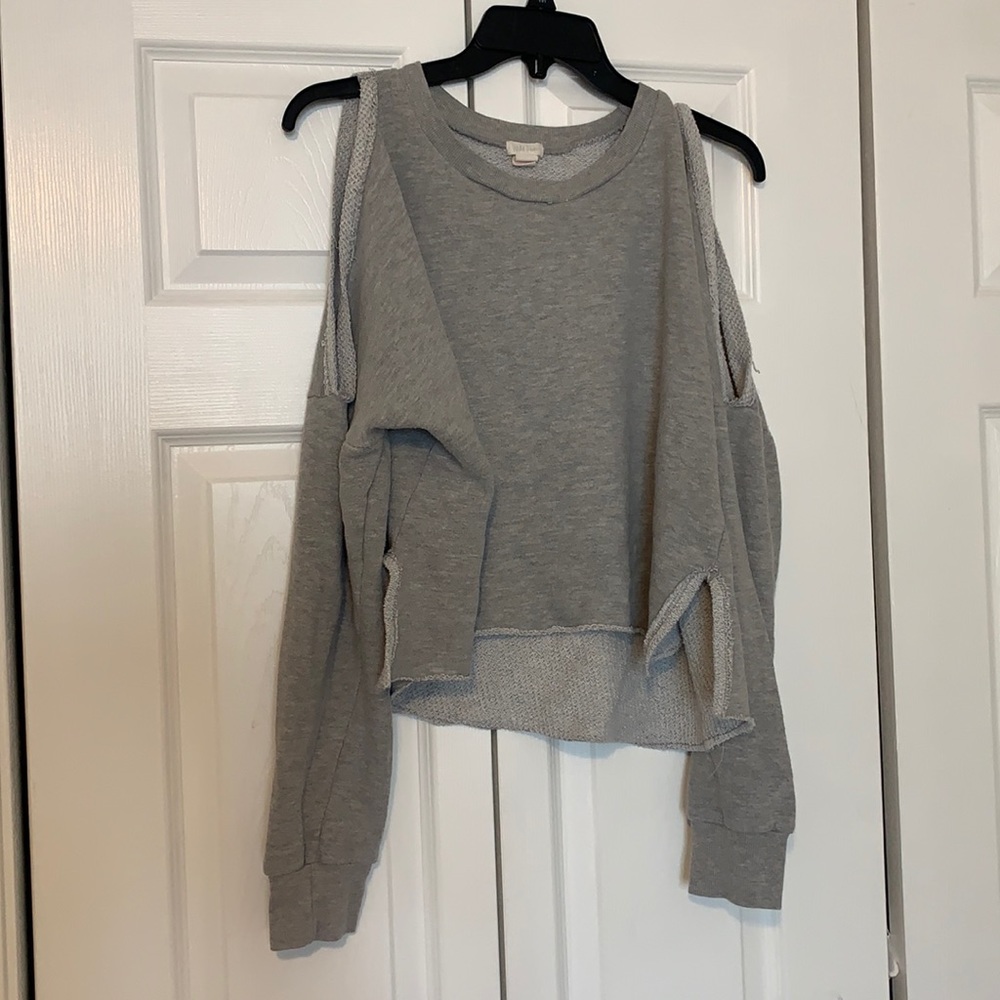 Grey Sweater/Sweatshirt